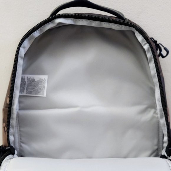 The North Face Borealis Backpack - Picture 4 of 10